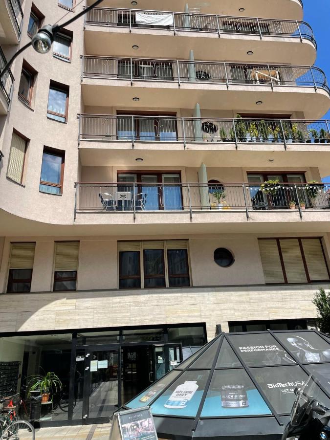Central Apartment At Gozsdu Court, 60 Sqm, 2 Rooms With 2 Ac, Elevators, Kitchen Budapest Exterior foto
